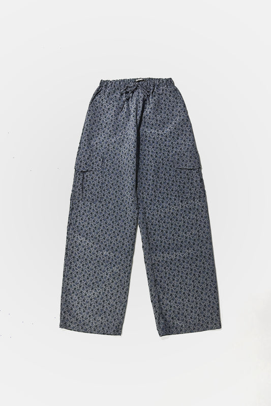 Pantalón relajado bolsas cargo