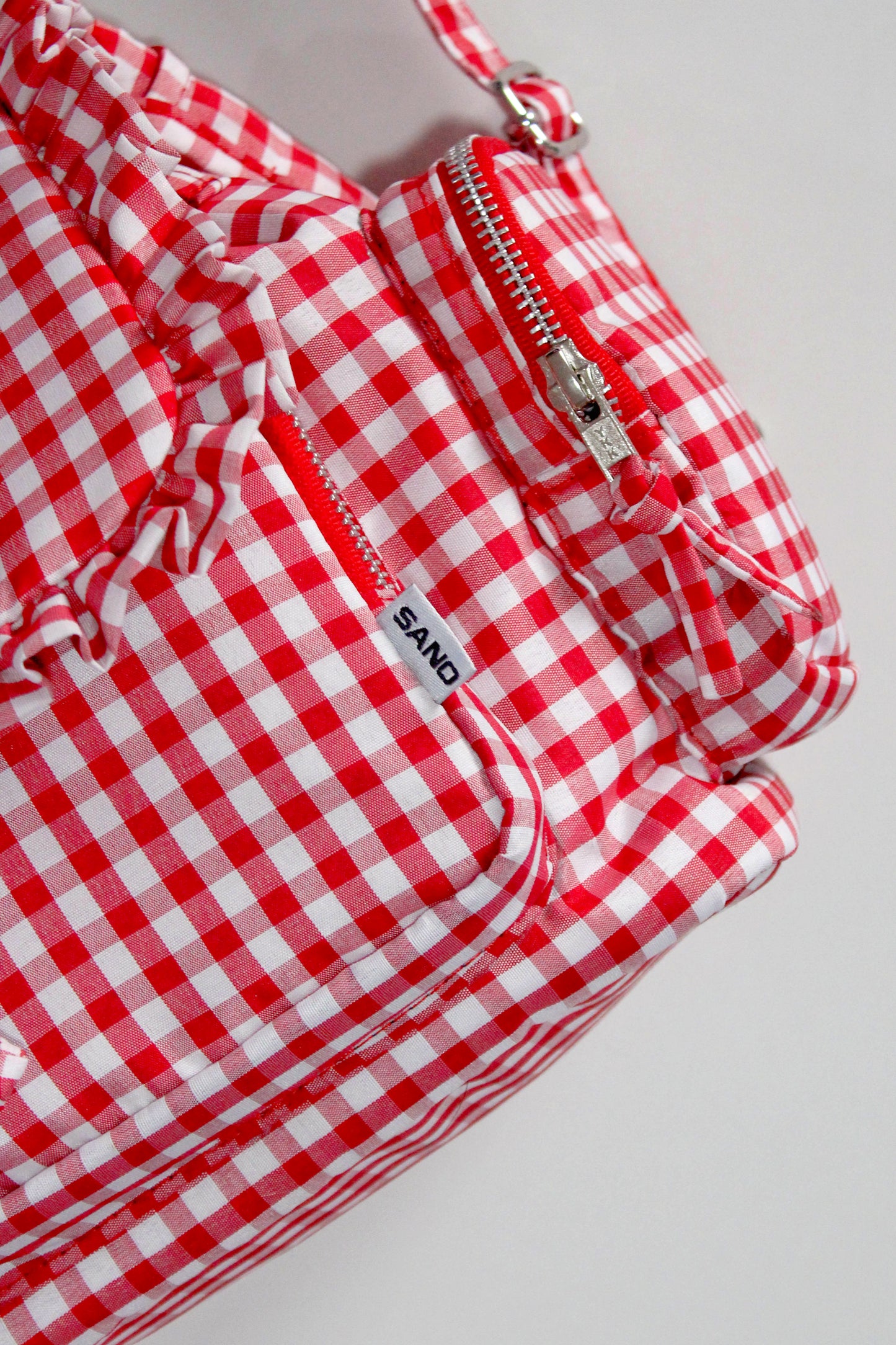 Mochila volantes rojo y blanco