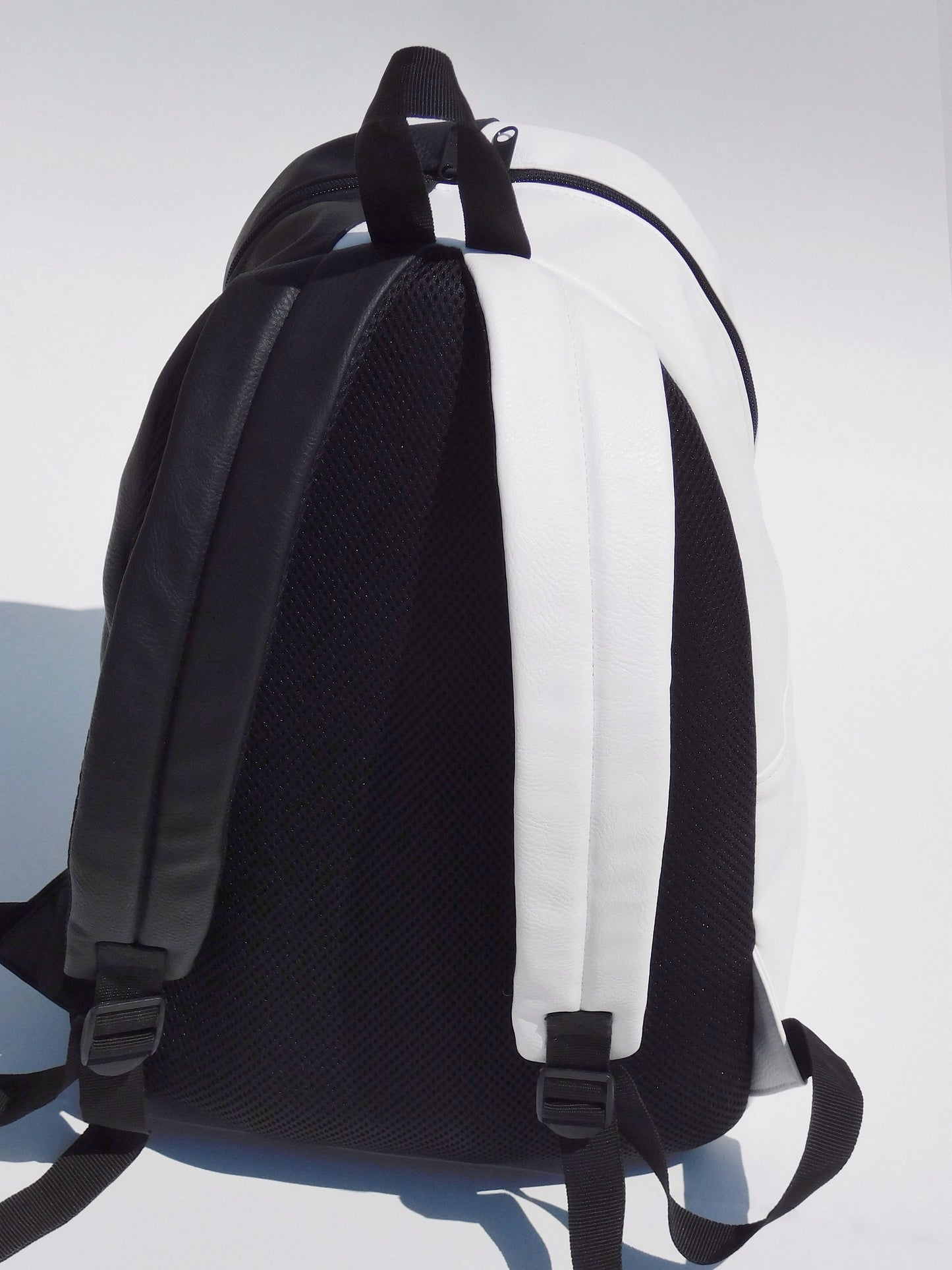 MOCHILA YING/YANG ( edición especial )